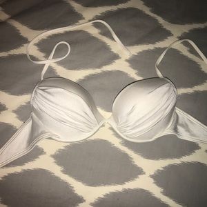 SOLD - 32D Victoria Secret Bikini Top 👙
